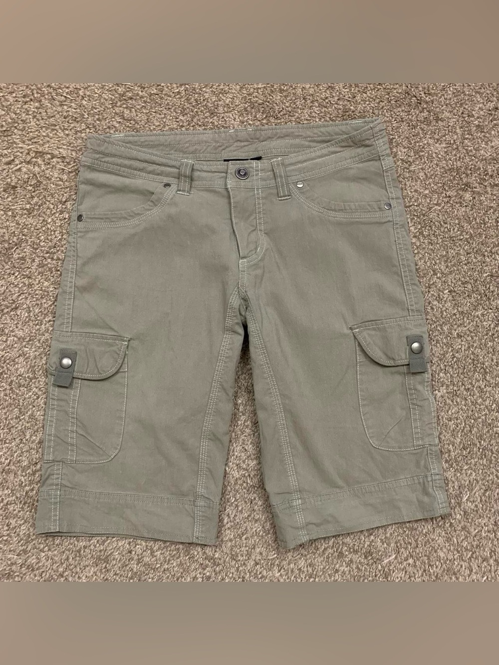 Kuhl Shorts Womens 6 Gray Cargo Outdoor Casual Camping Hiking Pockets Summer
